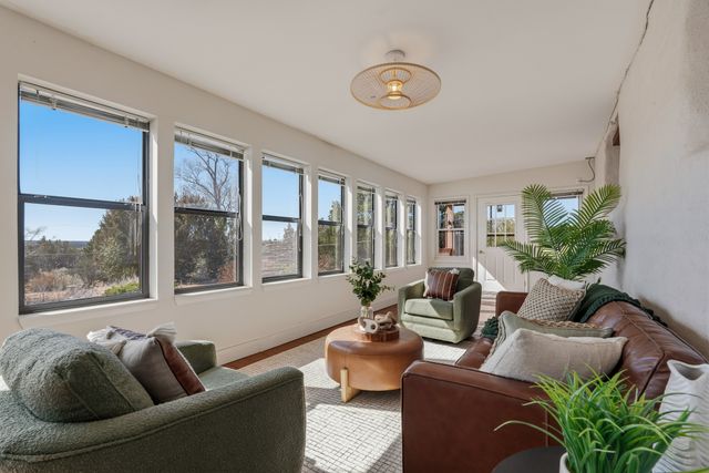 3 Maya Lane, White Rock, NM 87547