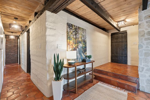 3 Maya Lane, White Rock, NM 87547