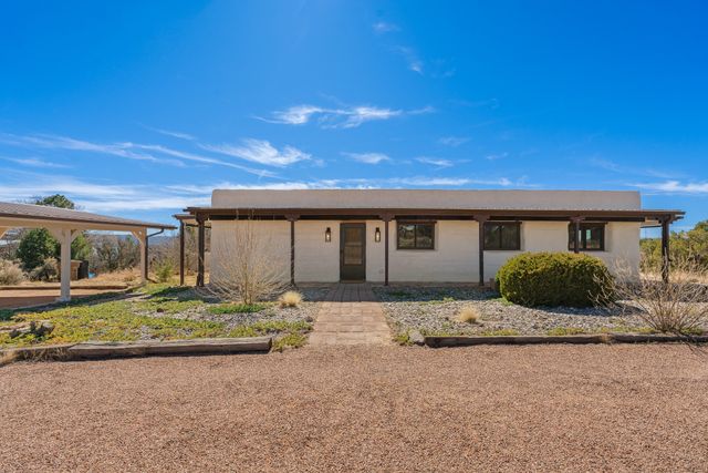 3 Maya Lane, White Rock, NM 87547