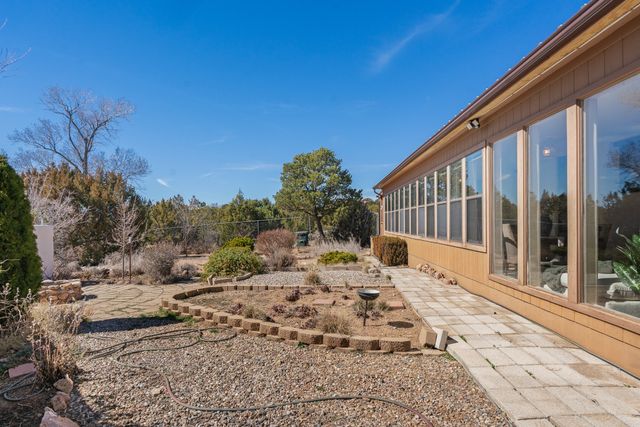 3 Maya Lane, White Rock, NM 87547