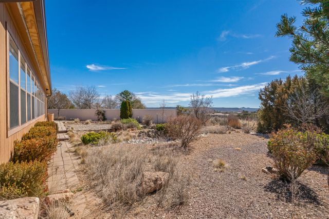 3 Maya Lane, White Rock, NM 87547