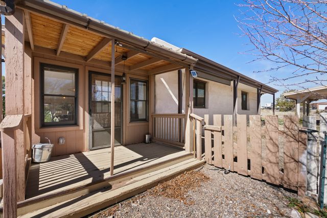 3 Maya Lane, White Rock, NM 87547