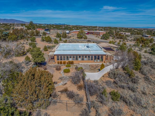 3 Maya Lane, White Rock, NM 87547