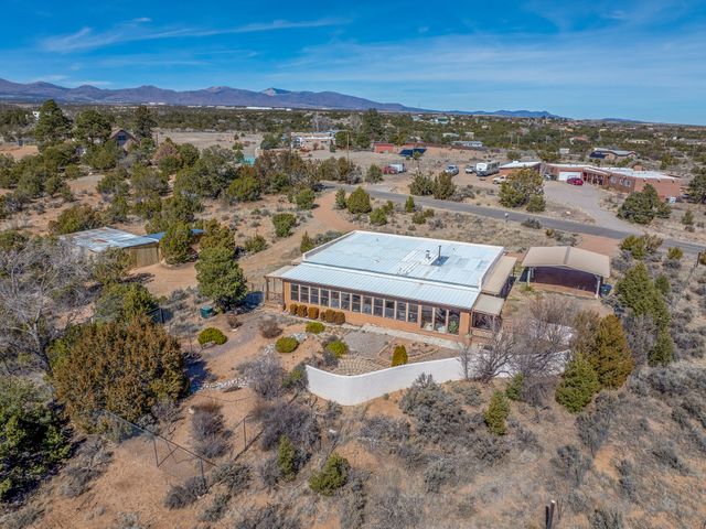 3 Maya Lane, White Rock, NM 87547