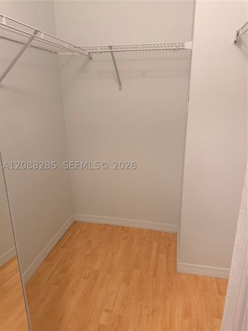 8838 W Flagler St 208, Miami, FL 33174