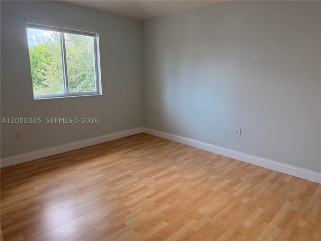 8838 W Flagler St 208, Miami, FL 33174