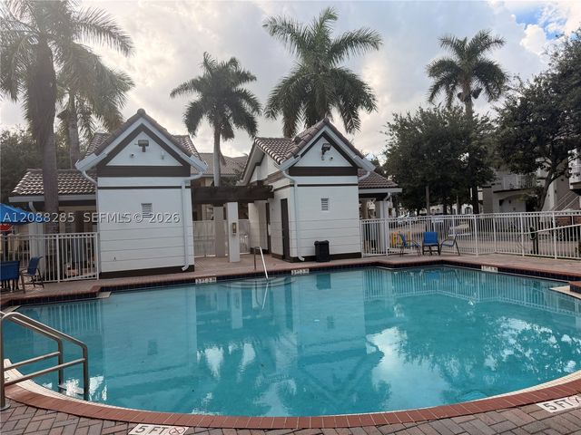 8838 W Flagler St 208, Miami, FL 33174