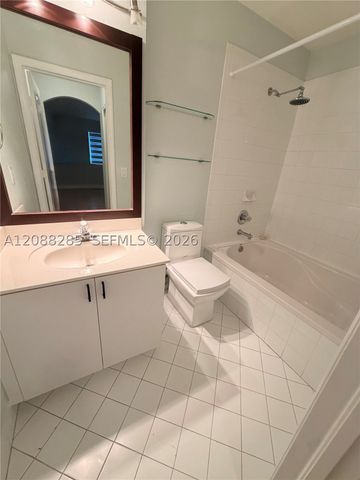 8838 W Flagler St 208, Miami, FL 33174