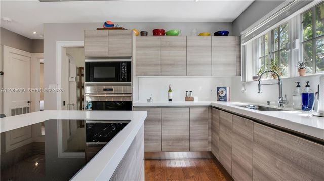 1147 Sorolla Ave, Coral Gables, FL 33134