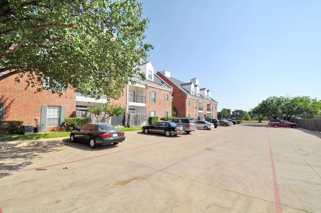 3701 Cedarplaza Lane 207, Dallas, TX 75209