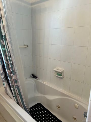 137 E Roosevelt Avenue, Roosevelt, NY 11575