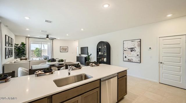 9523 W MULBERRY Drive, Phoenix, AZ 85037