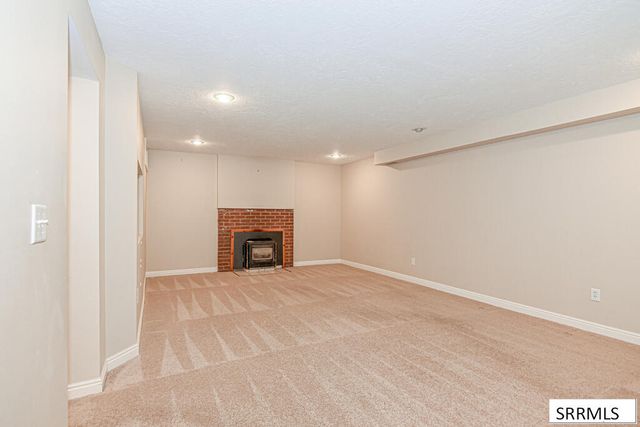 1230 S Higbee Avenue, Idaho Falls, ID 83404