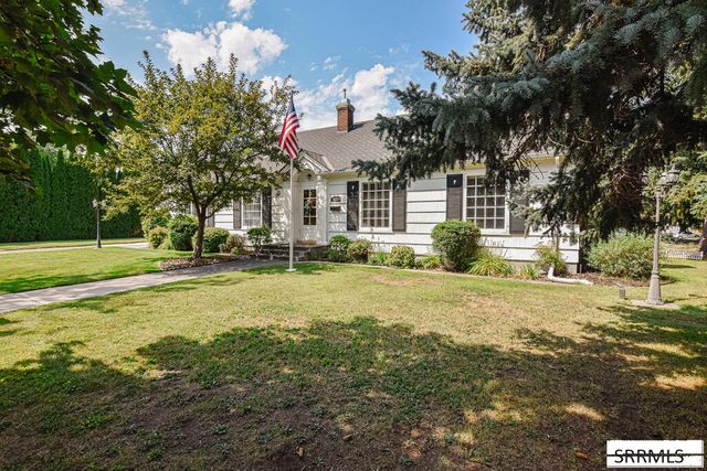 1230 S Higbee Avenue, Idaho Falls, ID 83404