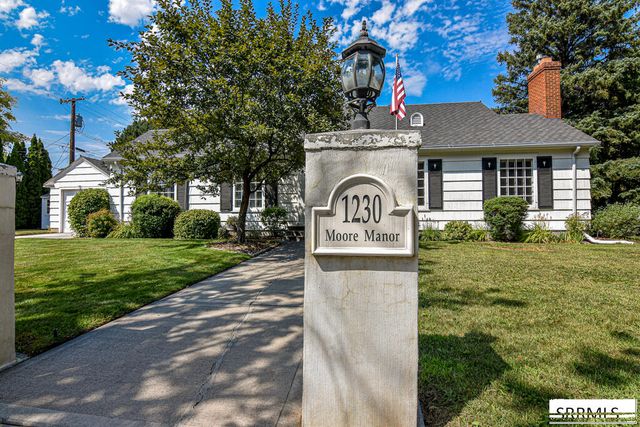 1230 S Higbee Avenue, Idaho Falls, ID 83404