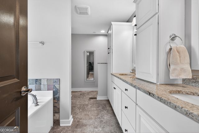 77 Alexander Lane, Jefferson, GA 30549