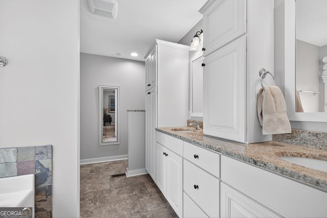 77 Alexander Lane, Jefferson, GA 30549