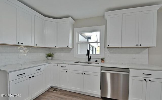 609 Nance Ferry Rd, Blaine, TN 37709