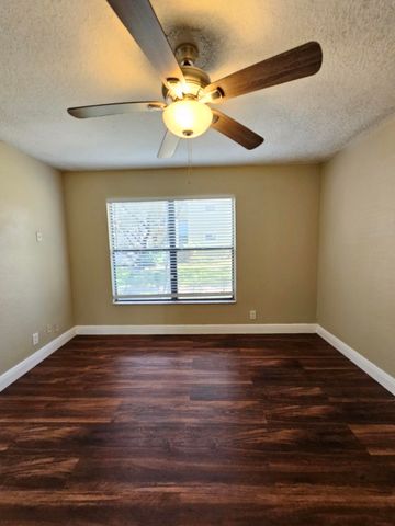 1581 Balfour Point Drive A, West Palm Beach, FL 33411