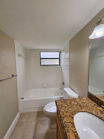 1581 Balfour Point Drive A, West Palm Beach, FL 33411