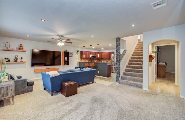 15614 S Early Dusk Circle, Houston, TX 77044