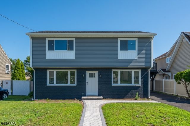 214 Alberta Dr, Saddle Brook Twp., NJ 07663