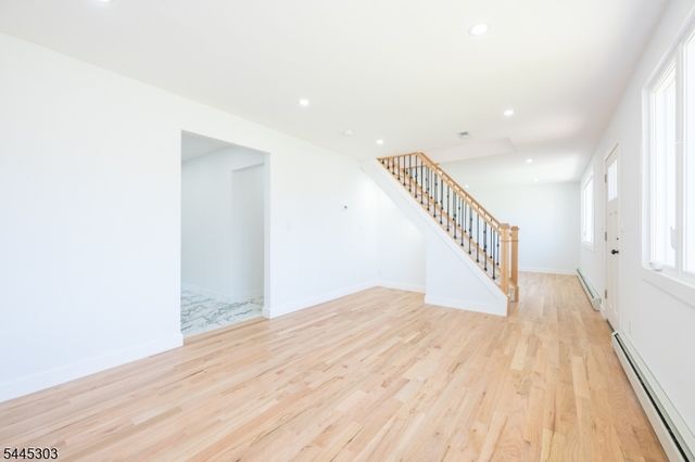 214 Alberta Dr, Saddle Brook Twp., NJ 07663