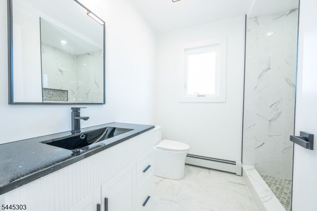 214 Alberta Dr, Saddle Brook Twp., NJ 07663
