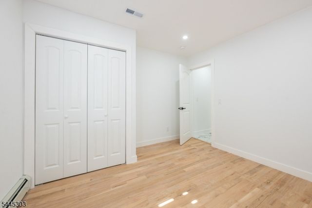 214 Alberta Dr, Saddle Brook Twp., NJ 07663