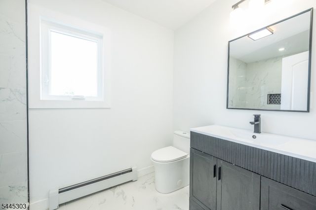 214 Alberta Dr, Saddle Brook Twp., NJ 07663