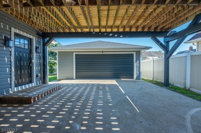 214 Alberta Dr, Saddle Brook Twp., NJ 07663