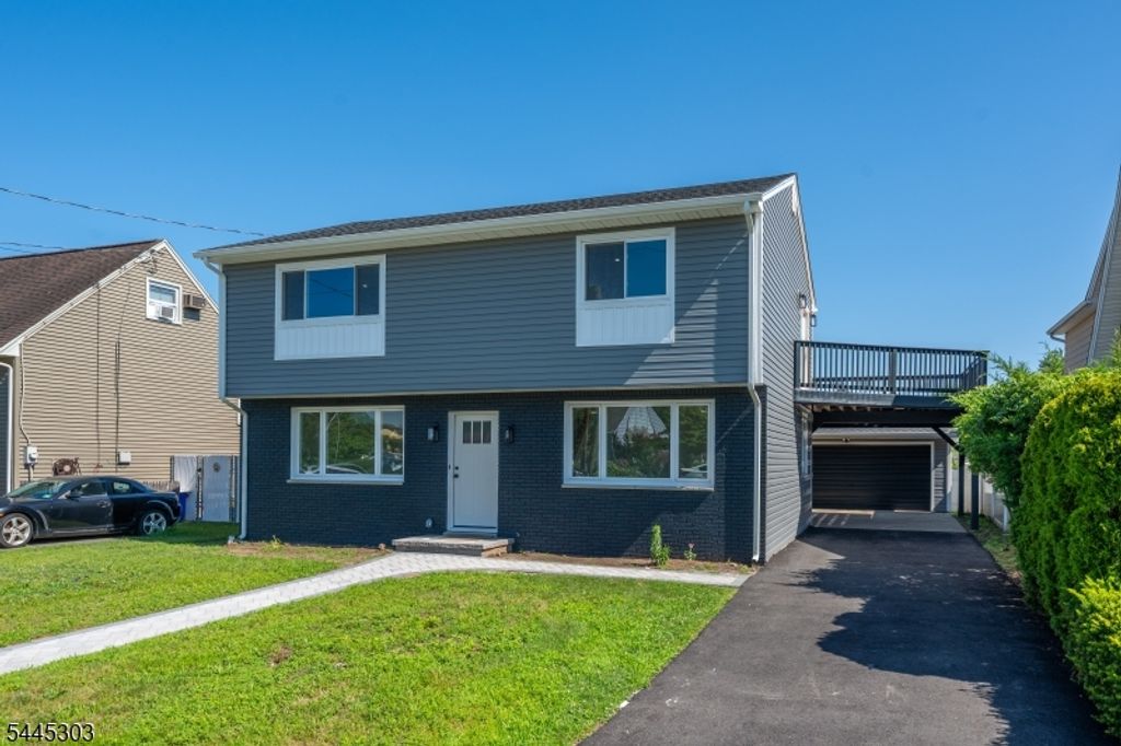 214 Alberta Dr, Saddle Brook Twp., NJ 07663