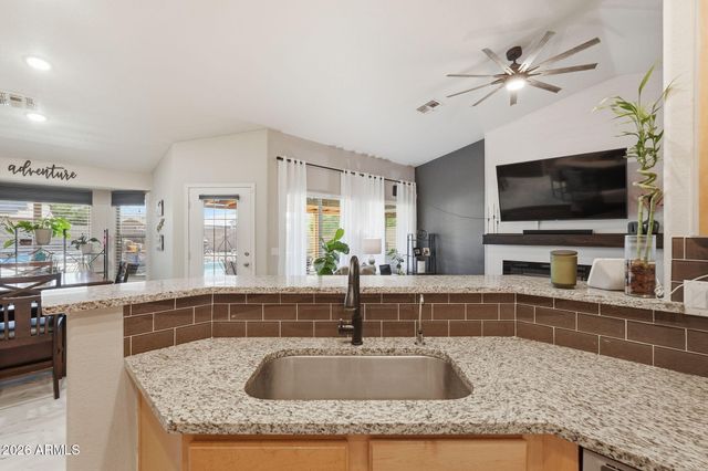 6927 S CRIMSON SKY Place, Gold Canyon, AZ 85118