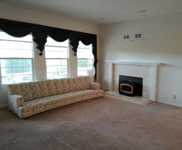 1388 Sonnys Way, Hollister, CA 95023