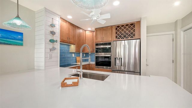 771 JOHN RINGLING BOULEVARD 5, Sarasota, FL 34236