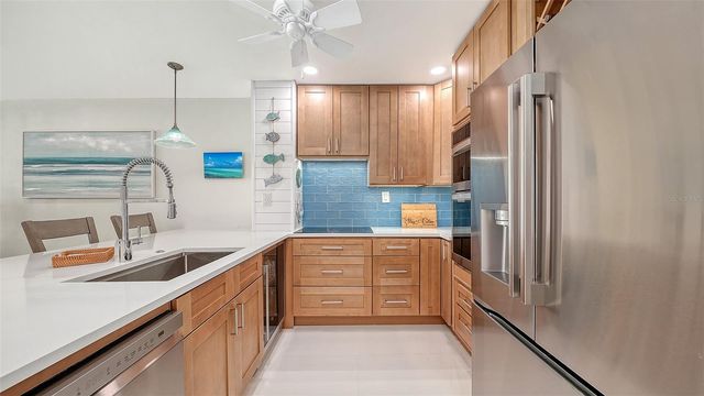 771 JOHN RINGLING BOULEVARD 5, Sarasota, FL 34236