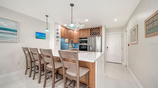 771 JOHN RINGLING BOULEVARD 5, Sarasota, FL 34236