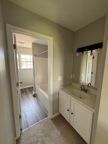 6370 Bellinger Drive, Galloway, OH 43119
