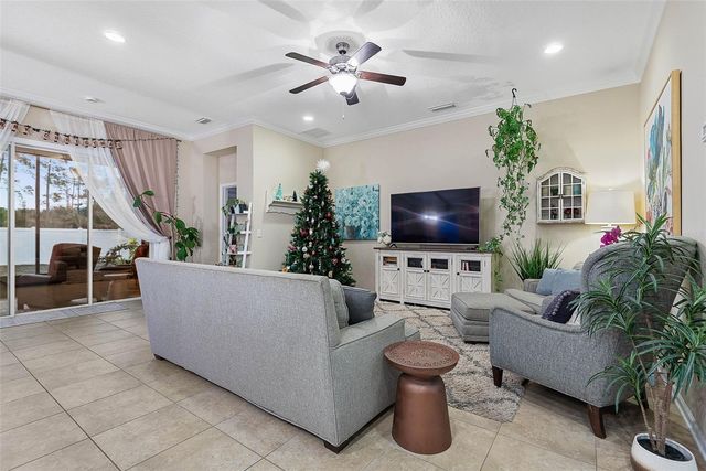 118 N COOPERS HAWK COURT, Palm Coast, FL 32164