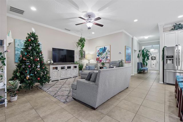 118 N COOPERS HAWK COURT, Palm Coast, FL 32164