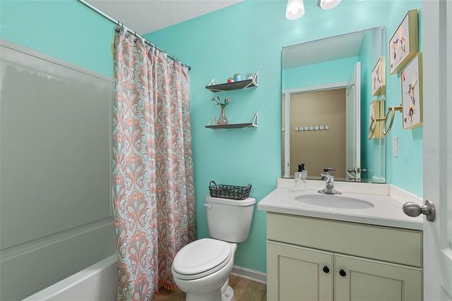 118 N COOPERS HAWK COURT, Palm Coast, FL 32164