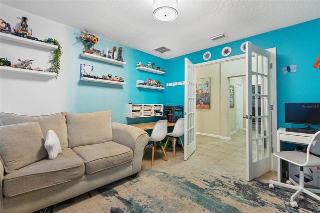 118 N COOPERS HAWK COURT, Palm Coast, FL 32164