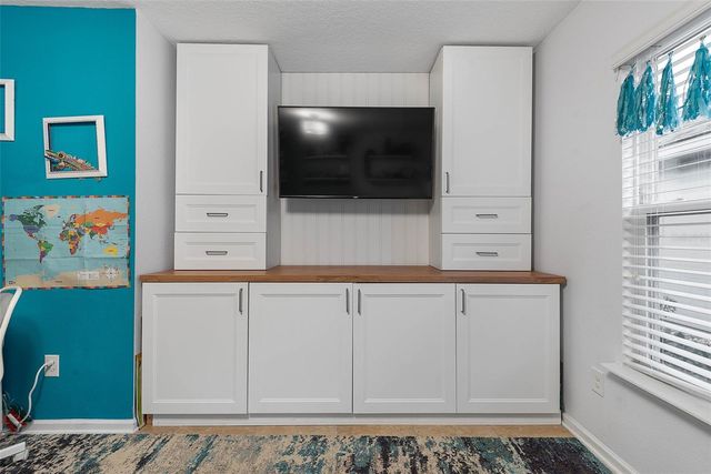 118 N COOPERS HAWK COURT, Palm Coast, FL 32164