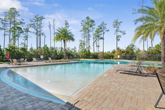 118 N COOPERS HAWK COURT, Palm Coast, FL 32164