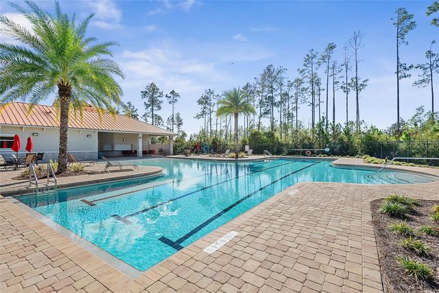 118 N COOPERS HAWK COURT, Palm Coast, FL 32164