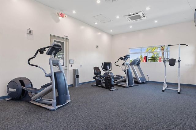 118 N COOPERS HAWK COURT, Palm Coast, FL 32164