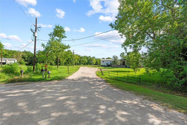 370 County Road 4801, Dayton, TX 77535