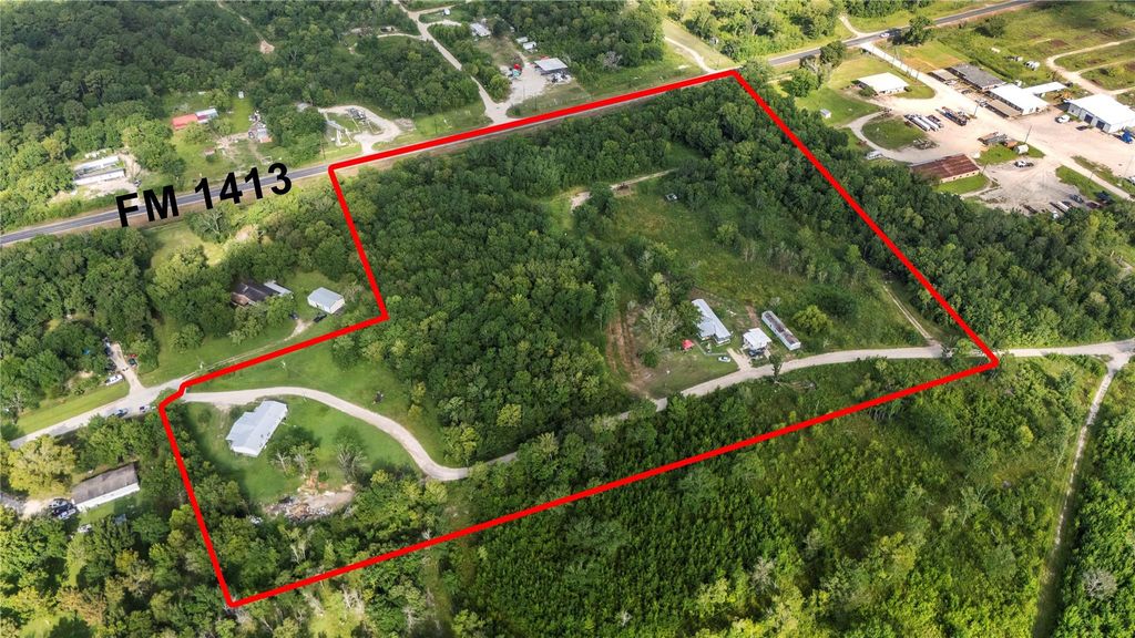 370 County Road 4801, Dayton, TX 77535