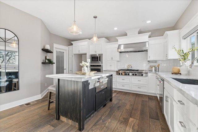 12924 Austin Forest Cir, Auburn, CA 95602