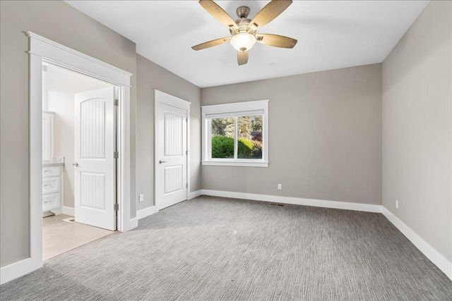 12924 Austin Forest Cir, Auburn, CA 95602